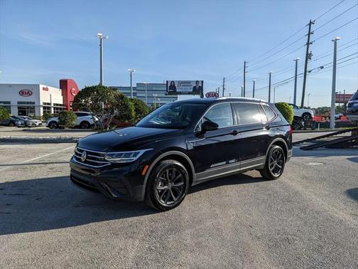 2024 Volkswagen Tiguan 2.0T SE 4MOTION