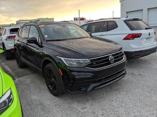 2024 Volkswagen Tiguan 2.0T SE R-Line Black