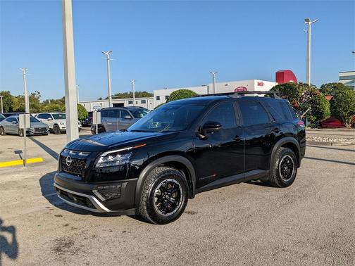 2024 Nissan Pathfinder Rock Creek 4WD