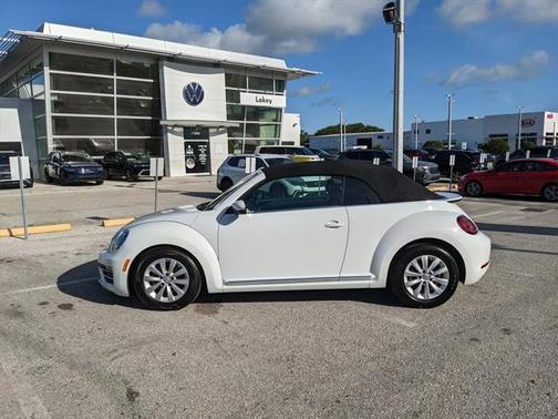 2018 Volkswagen Beetle 2.0T S