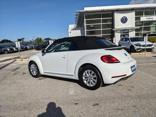 2018 Volkswagen Beetle 2.0T S