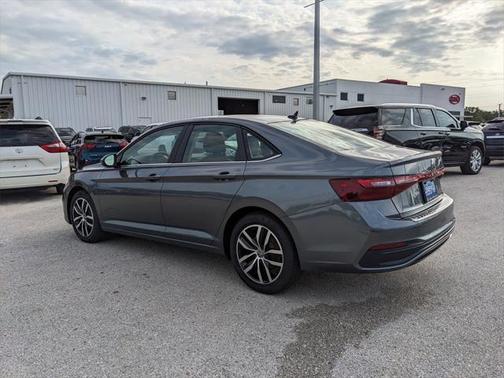 2025 Volkswagen Jetta 1.5T SE