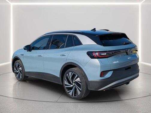 Arctic Blue Metallic w/Black Roof 2026 Volkswagen ID.4 AWD Pro S Plus