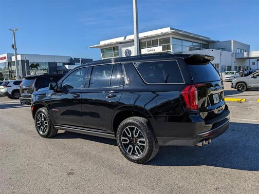 2024 GMC Yukon 4WD AT4