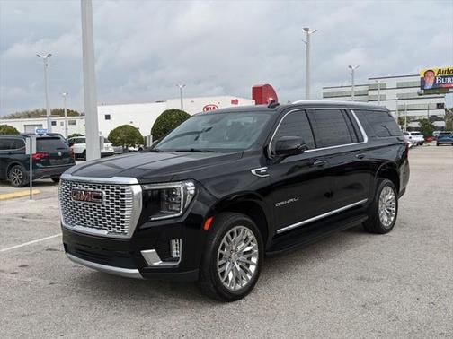 2023 GMC Yukon XL Denali