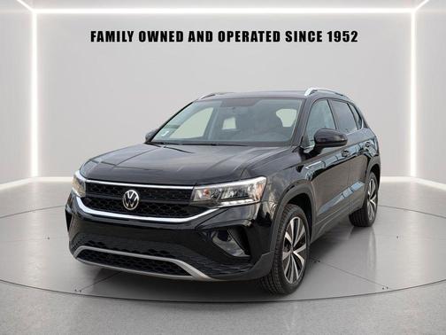 Deep Black 2022 Volkswagen Taos 1.5T SE