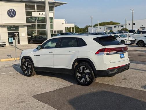 2024 Volkswagen Atlas Cross Sport 2.0T SE w/Technology