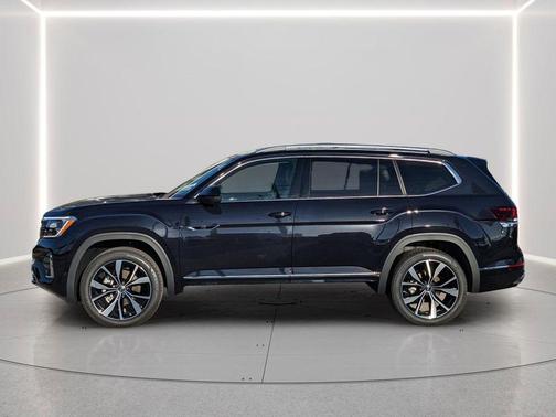 Deep Black Pearl 2026 Volkswagen Atlas 2.0T SEL Premium R-Line 4MOTION