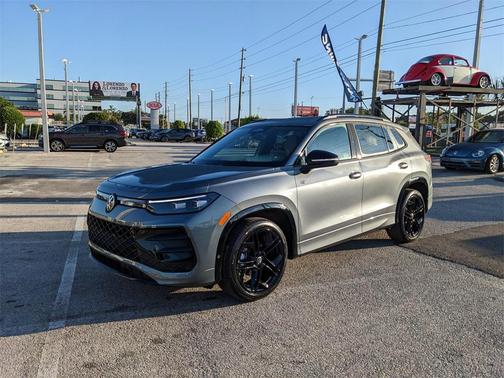 2025 Volkswagen Tiguan 2.0T SE R-Line Black