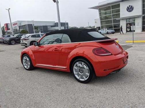 2019 Volkswagen Beetle 2.0T SE