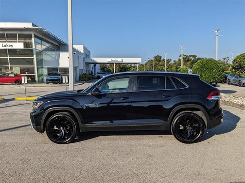 2023 Volkswagen Atlas Cross Sport 3.6L V6 SE w/Technology