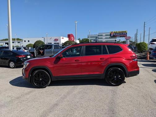 2024 Volkswagen Atlas 2.0T SE w/Technology