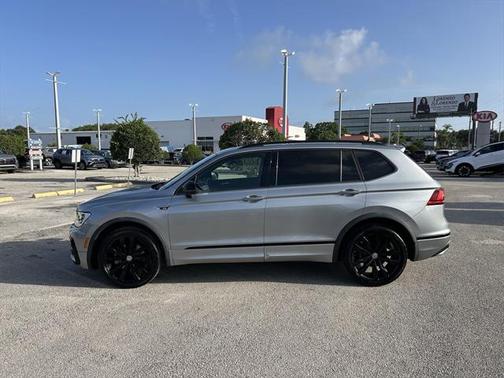 2020 Volkswagen Tiguan 2.0T SE R-Line Black
