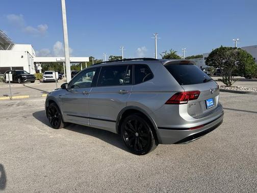 2020 Volkswagen Tiguan 2.0T SE R-Line Black