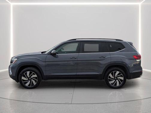pure gray 2026 Volkswagen Atlas 2.0T SE w/Technology 4MOTION