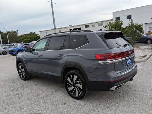 2026 Volkswagen Atlas 2.0T SE w/Technology 4MOTION