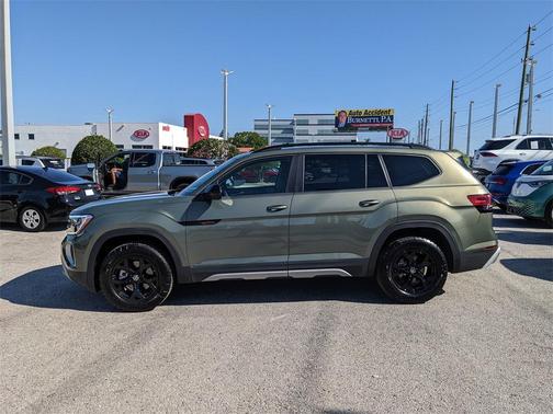 2025 Volkswagen Atlas 2.0T Peak Edition