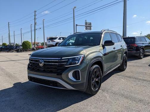 2025 Volkswagen Atlas 2.0T Peak Edition
