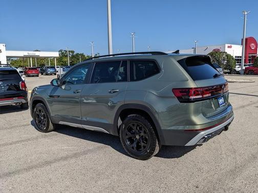 2025 Volkswagen Atlas 2.0T Peak Edition