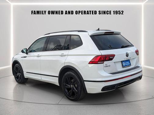 2023 Volkswagen Tiguan 2.0T SE R-Line Black