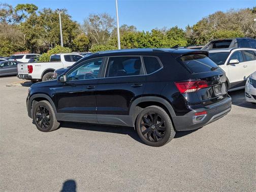 2023 Volkswagen Taos 1.5T SE