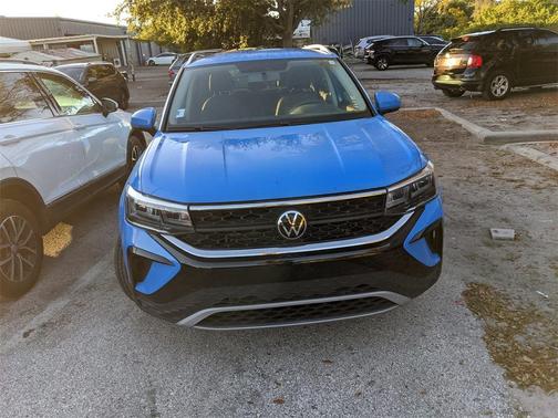 2022 Volkswagen Taos 1.5T SE