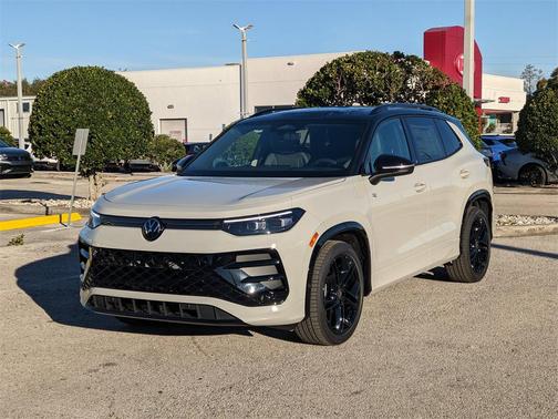 2026 Volkswagen Tiguan 2.0T SE R-Line Black