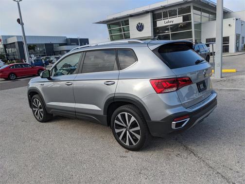 2024 Volkswagen Taos 1.5T SE