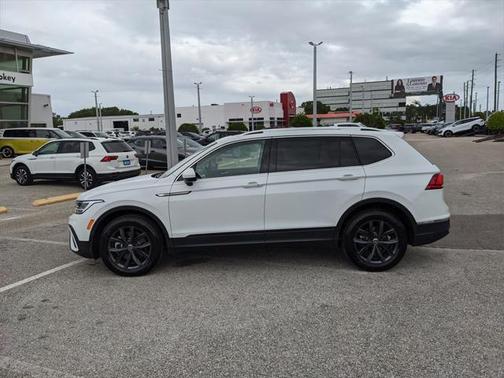 2024 Volkswagen Tiguan 2.0T SE