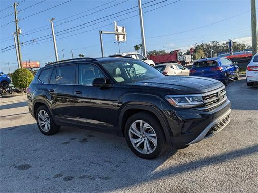 2023 Volkswagen Atlas 2.0T SE w/Technology