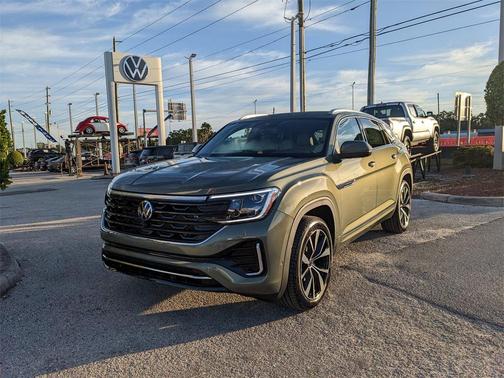 2026 Volkswagen Atlas Cross Sport 2.0T SEL Premium