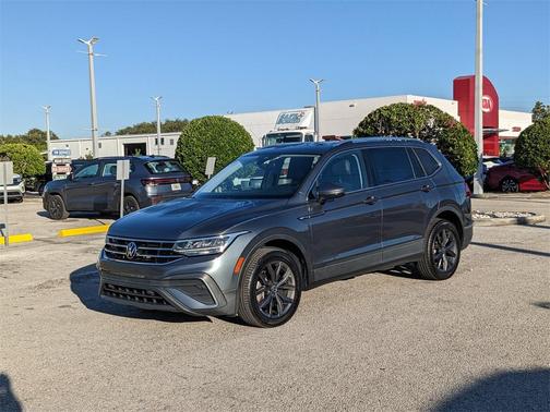 2022 Volkswagen Tiguan 2.0T SE