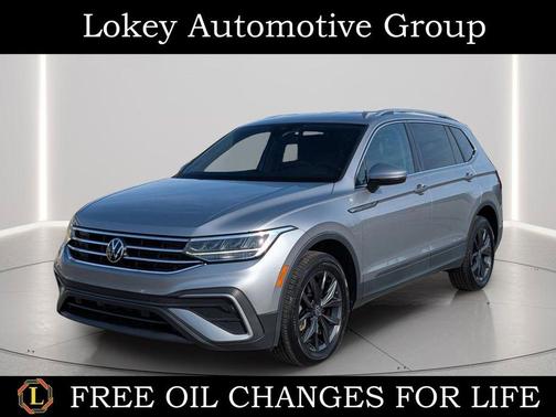 Silver Metallic 2023 Volkswagen Tiguan 2.0T SE