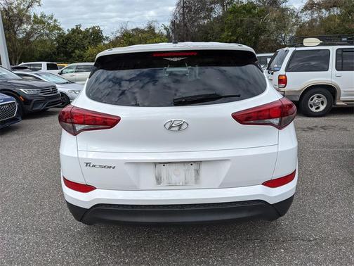 2018 Hyundai TUCSON SE