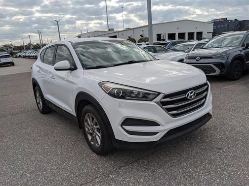 2018 Hyundai TUCSON SE