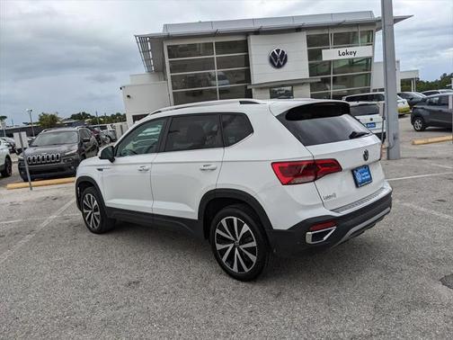 2022 Volkswagen Taos 1.5T SE