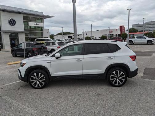 2022 Volkswagen Taos 1.5T SE
