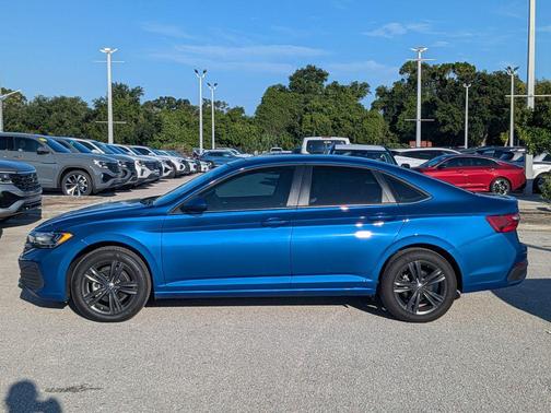 Rising Blue Metallic 2024 Volkswagen Jetta 1.5T SE