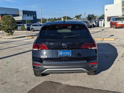 2024 Volkswagen Taos 1.5T SE