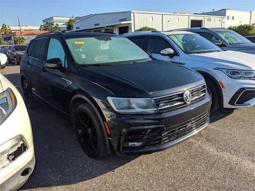 2021 Volkswagen Tiguan 2.0T SE R-Line Black