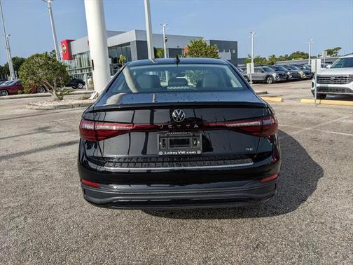 2025 Volkswagen Jetta 1.5T SE