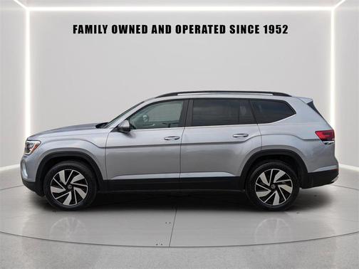 2025 Volkswagen Atlas 2.0T SE w/Technology 4MOTION