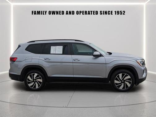 2025 Volkswagen Atlas 2.0T SE w/Technology 4MOTION