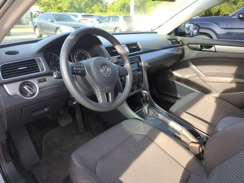 Reflex Silver Metallic 2015 Volkswagen Passat 1.8T S