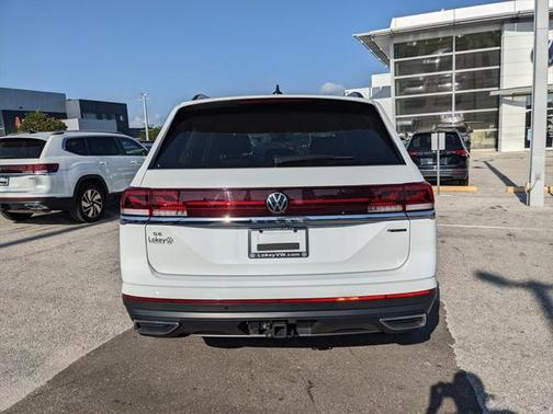 2025 Volkswagen Atlas 2.0T SE w/Technology 4MOTION