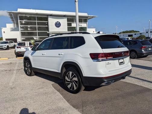 2025 Volkswagen Atlas 2.0T SE w/Technology 4MOTION