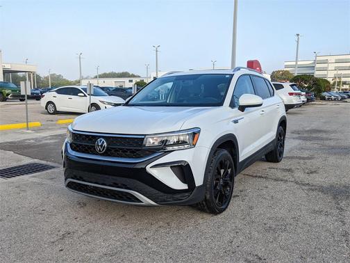 2022 Volkswagen Taos 1.5T SE