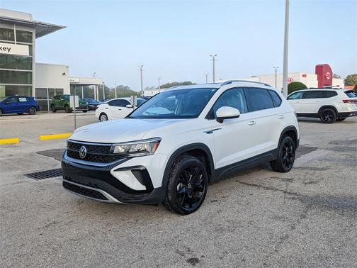 2022 Volkswagen Taos 1.5T SE