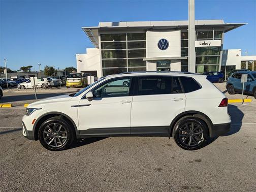 2022 Volkswagen Tiguan 2.0T SE