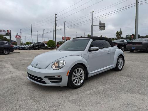 2017 Volkswagen Beetle 1.8T SE
